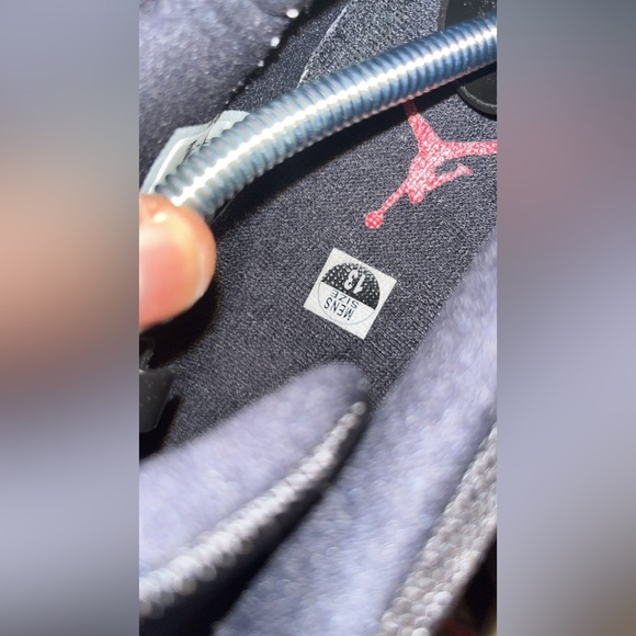 Size 13 - Air Jordan 11 Retro Low Tuxedo - Picture 6 of 6